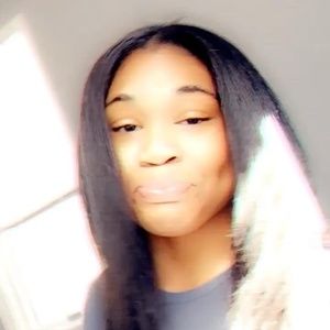 Meet your Posher, Khloie